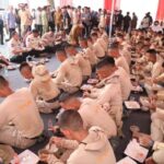 Hangat dan Sederhana, Momen Makan Siang Mendagri bersama Praja IPDN di Tengah Tugas Kemanusiaan