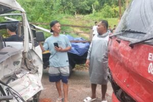 Sopir Pikap Tewas Terjepit Usai Tabrakan dengan Truk Tangki Pertamina di Baubau